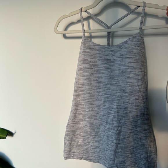 Lululemon workout tank - Picture 2 of 2